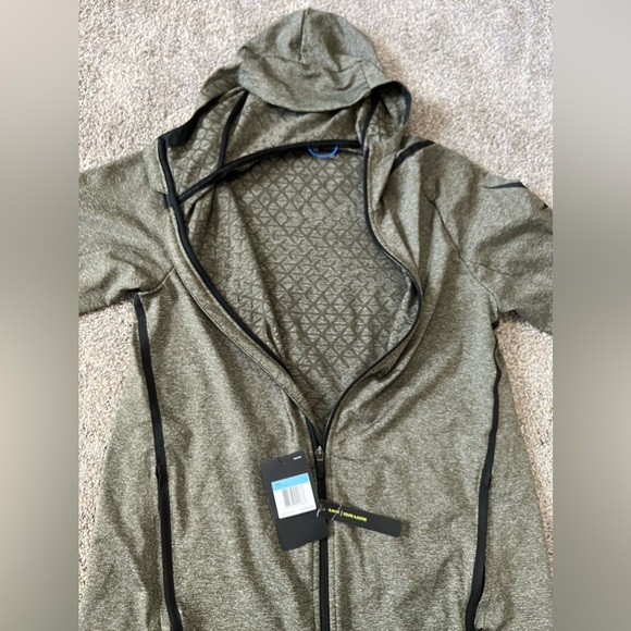 NEW with tags -Men’s Nike Training Zip-up Hoodie - Picture 4 of 11